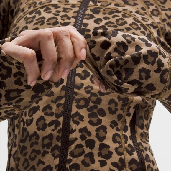 NWT Define Cropped Jacket Nulu - Picture 7 of 11